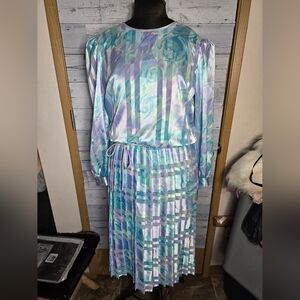 Vintage 80's Mavinette Pastel Semi Sheer Pleated Long Sleeve Flowy Dress